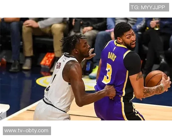 艾顿谈换防表现：教练信任让我自信队友支援让我感到自在