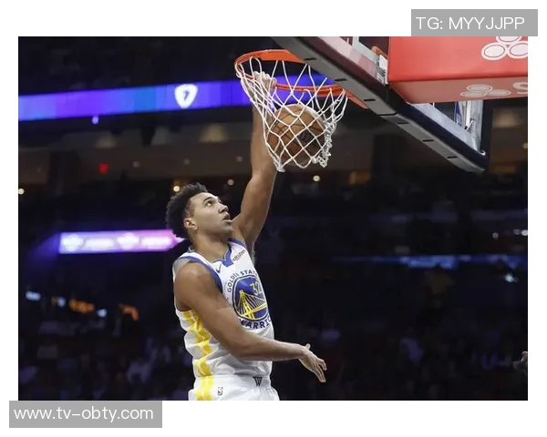 勇士创历史纪录连续三场比赛十名球员三分得分多点开花展现团队实力