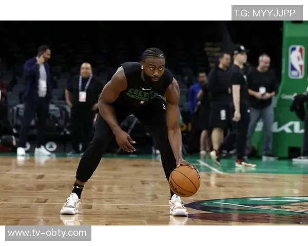 杰伦布朗愤怒发声呼吁正义直言已厌倦这些烦心事请罚我款也无所谓